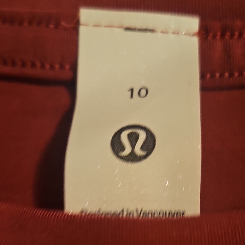 lululemon athletica Red Sleeveless Women's Top - Picture 3 of 8